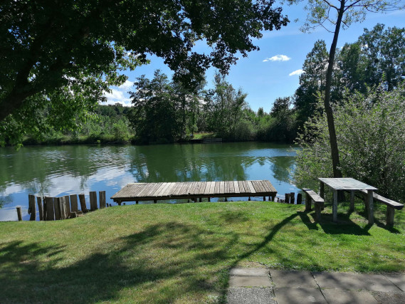 A vélo au fil de l’eau sur la voie bleue